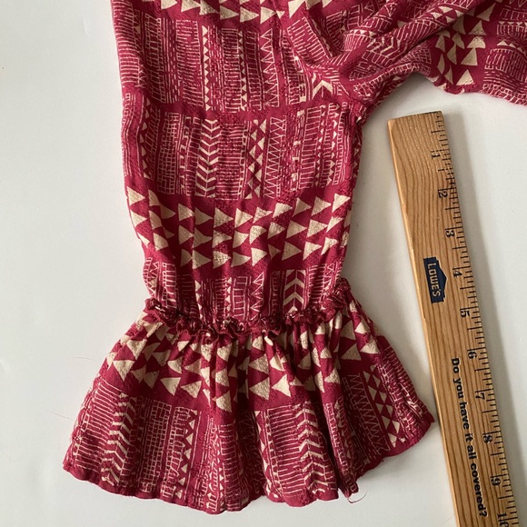 Lucky Brand Red Cream Boho Print Off-Shoulder Top women’s size S Ruffles hem - Picture 6 of 10